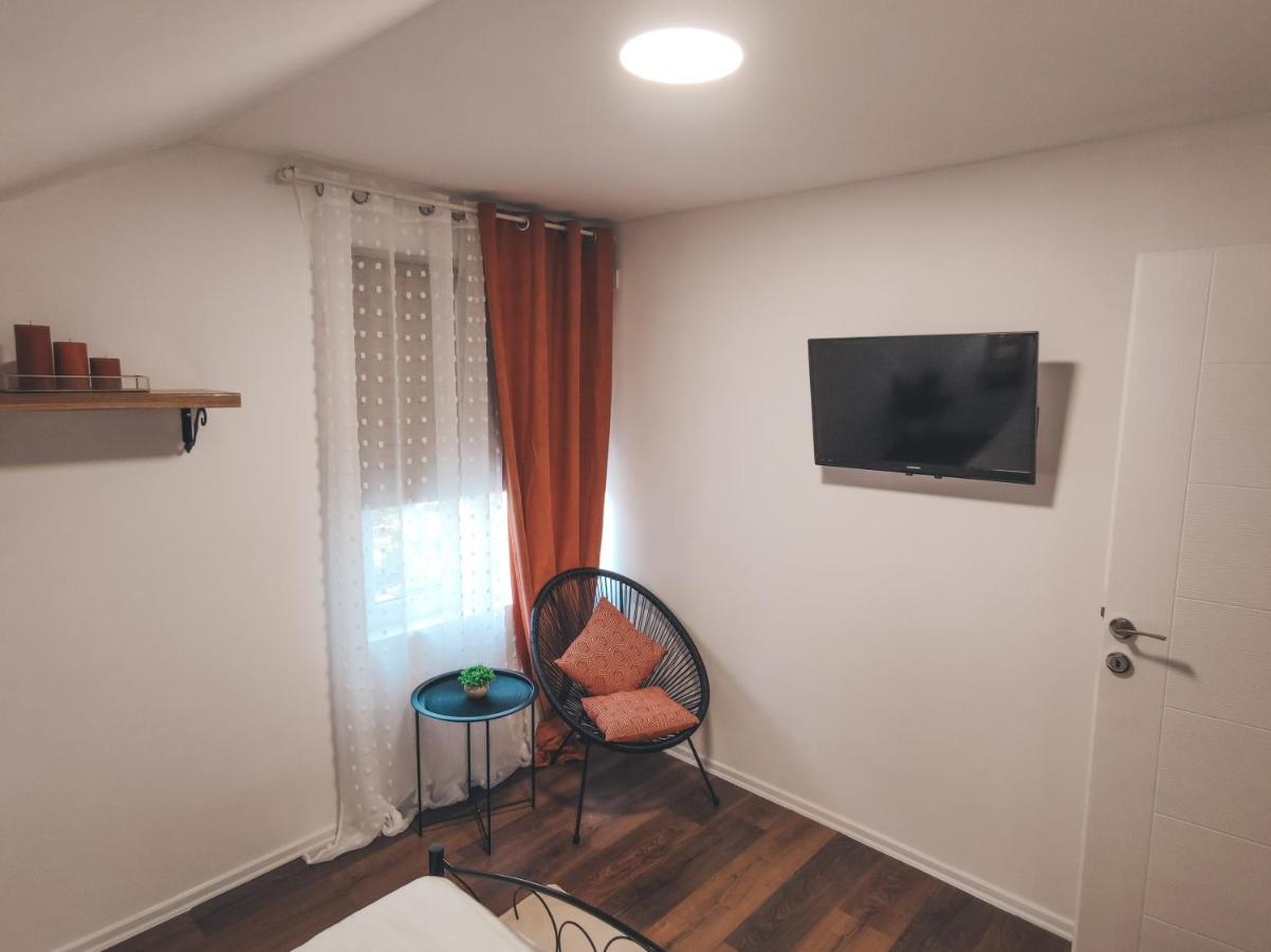 Villa-Apartments Bognar Velika Eksteriør bilde